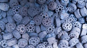 desorption to process spent catalyst